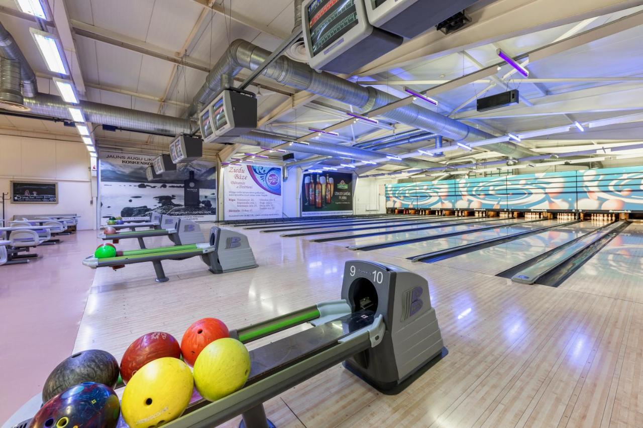 Spare Hotel And Bowling Рига Екстериор снимка